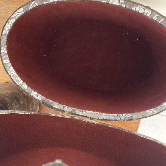 Two floral decorative boxes - Picture 6 of 12